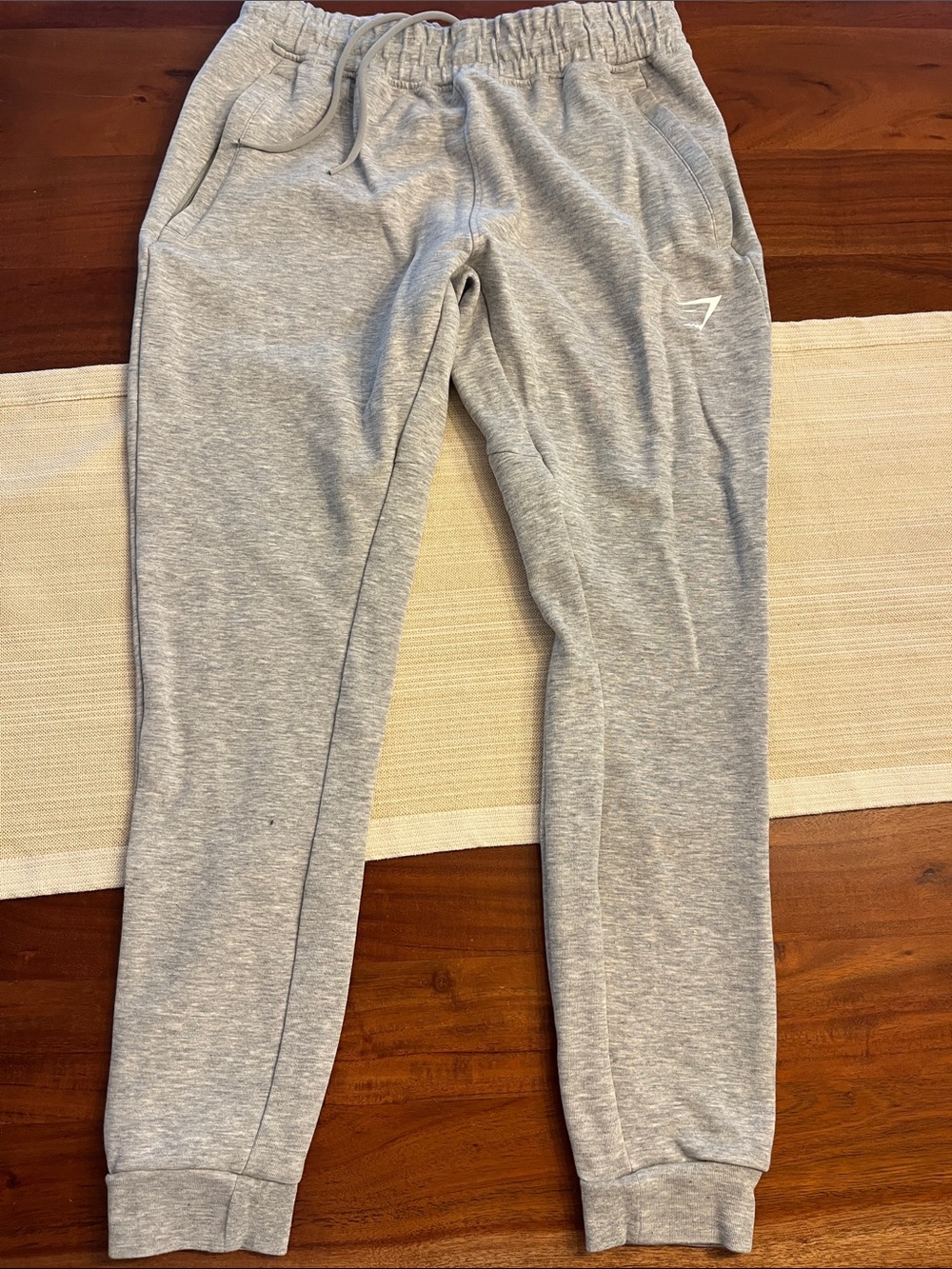 NWOT Gymshark women’s Light Gray Joggers - Small